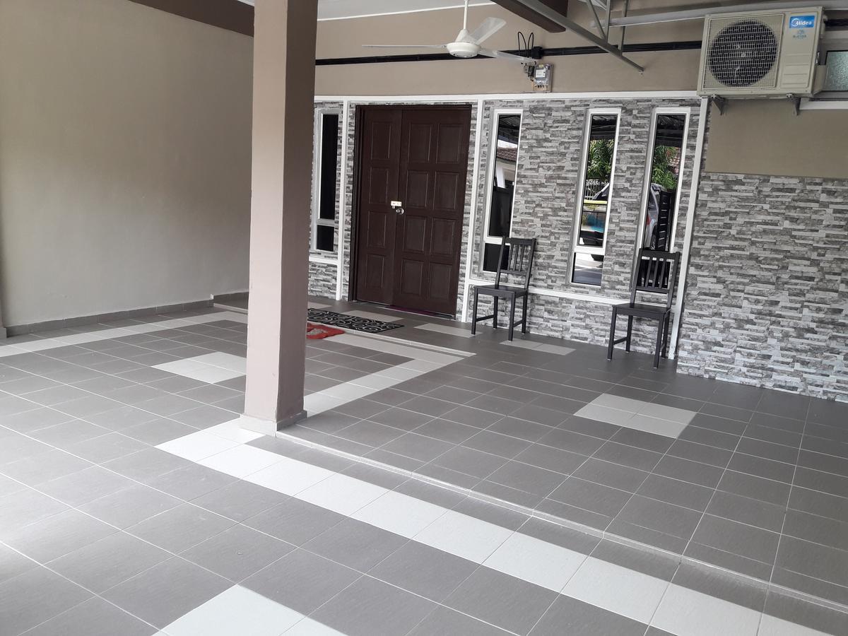 Homestay Bahau Jempol Exterior foto